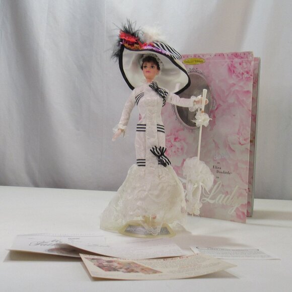Barbie as Eliza Doolittle in My Fair Lady-Collector's Edition 1995 Mattel Doll - Picture 2 of 16